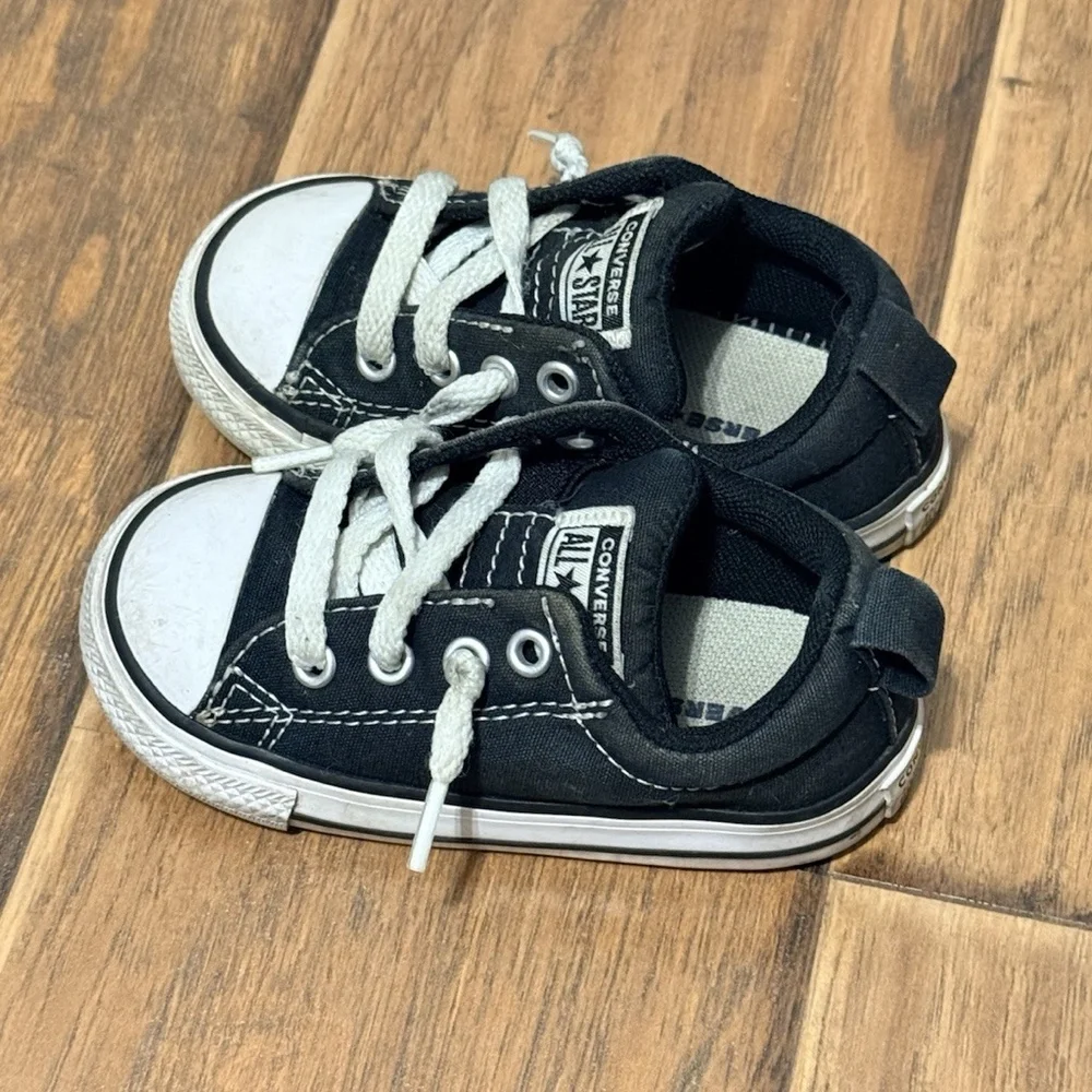 Converse step into